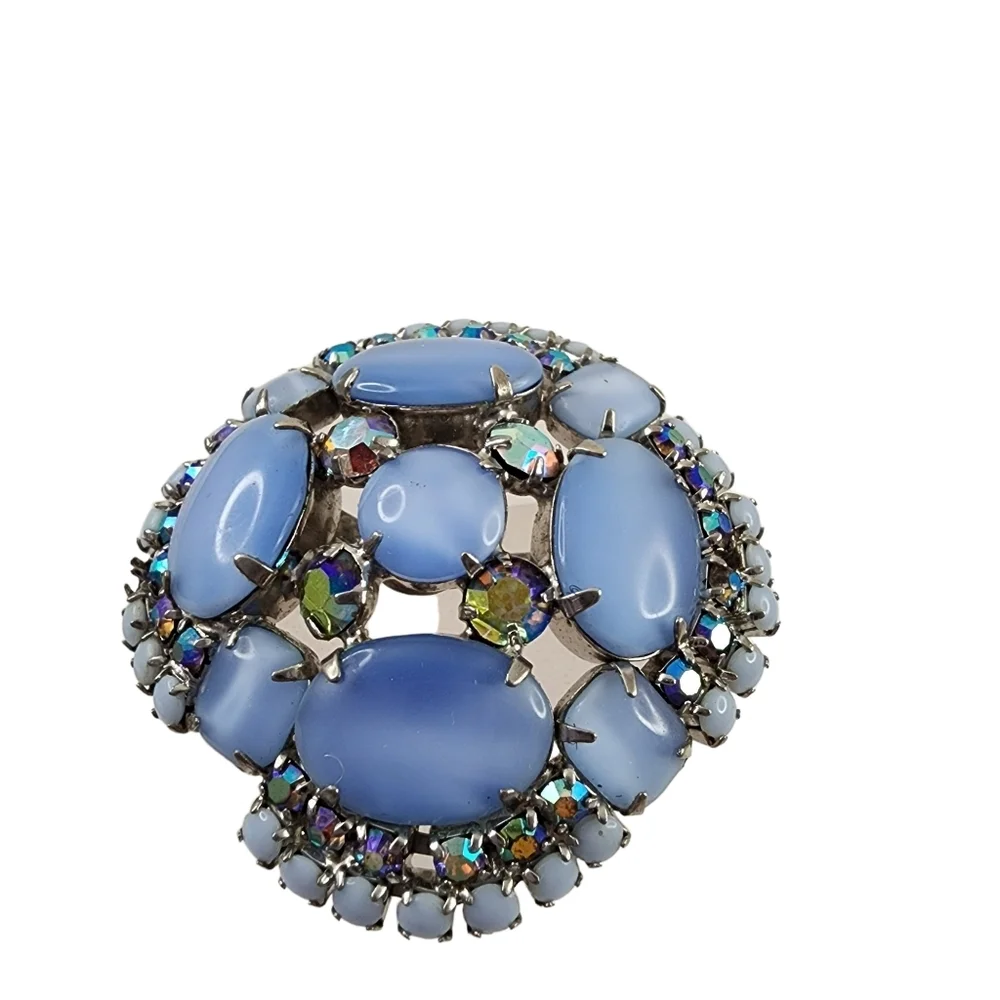Vintage Brooch Pin Aurora Borealis Blue Rhinestones 1960s sixties A0245 -Q6